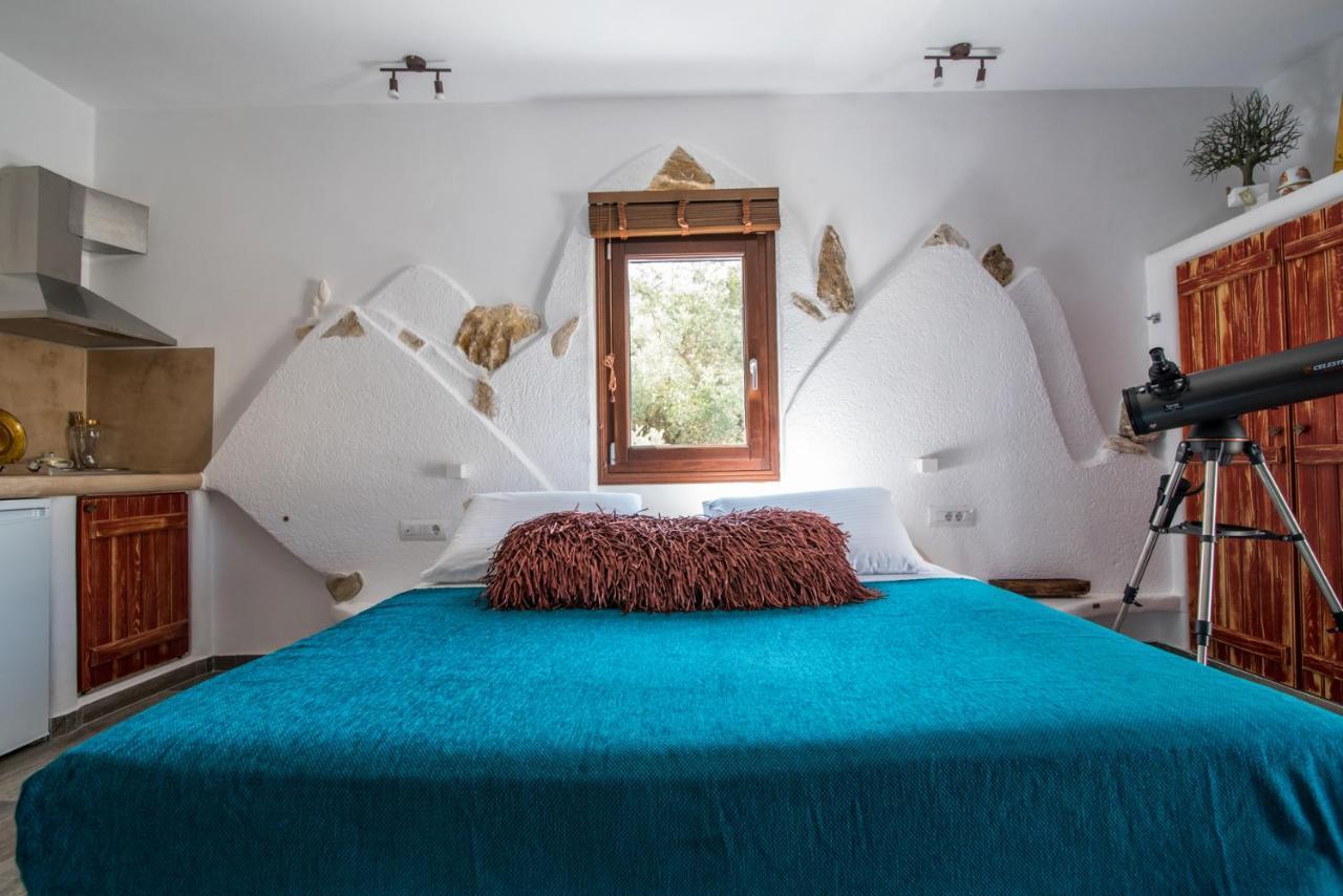 Elaiolithos - Luxury Villa Suites - Adults Only Khalkion Экстерьер фото